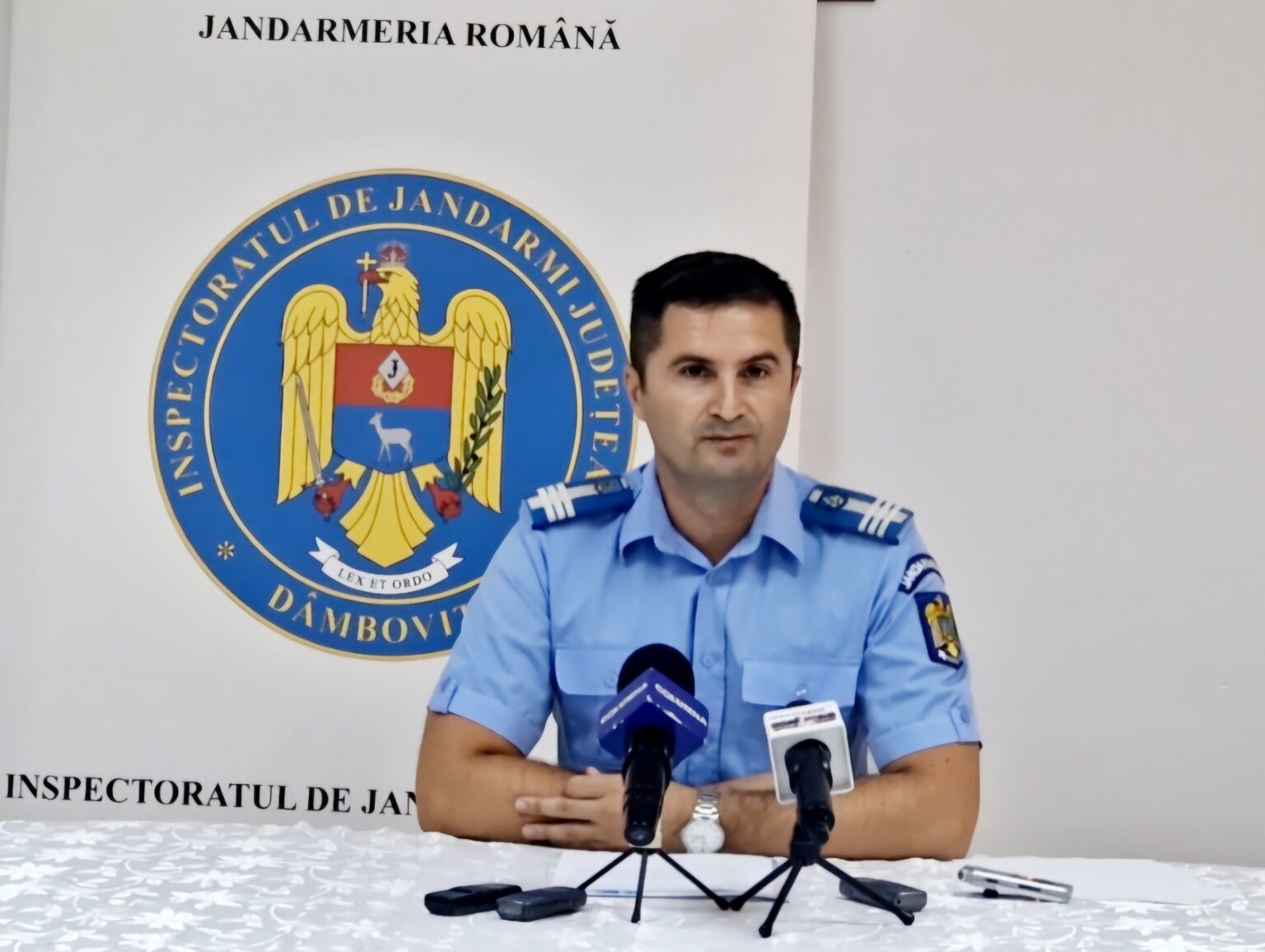 Evaluarea activității și a rezultatelor obținute de Inspectoratul de Jandarmi Județean Dâmbovița în semestrul I al anului 2024 Creșterea gradului de siguranță al cetățenilor prin asigurarea măsuirlor de ordine publică la manifestările cu public numeros și participarea la misiuni