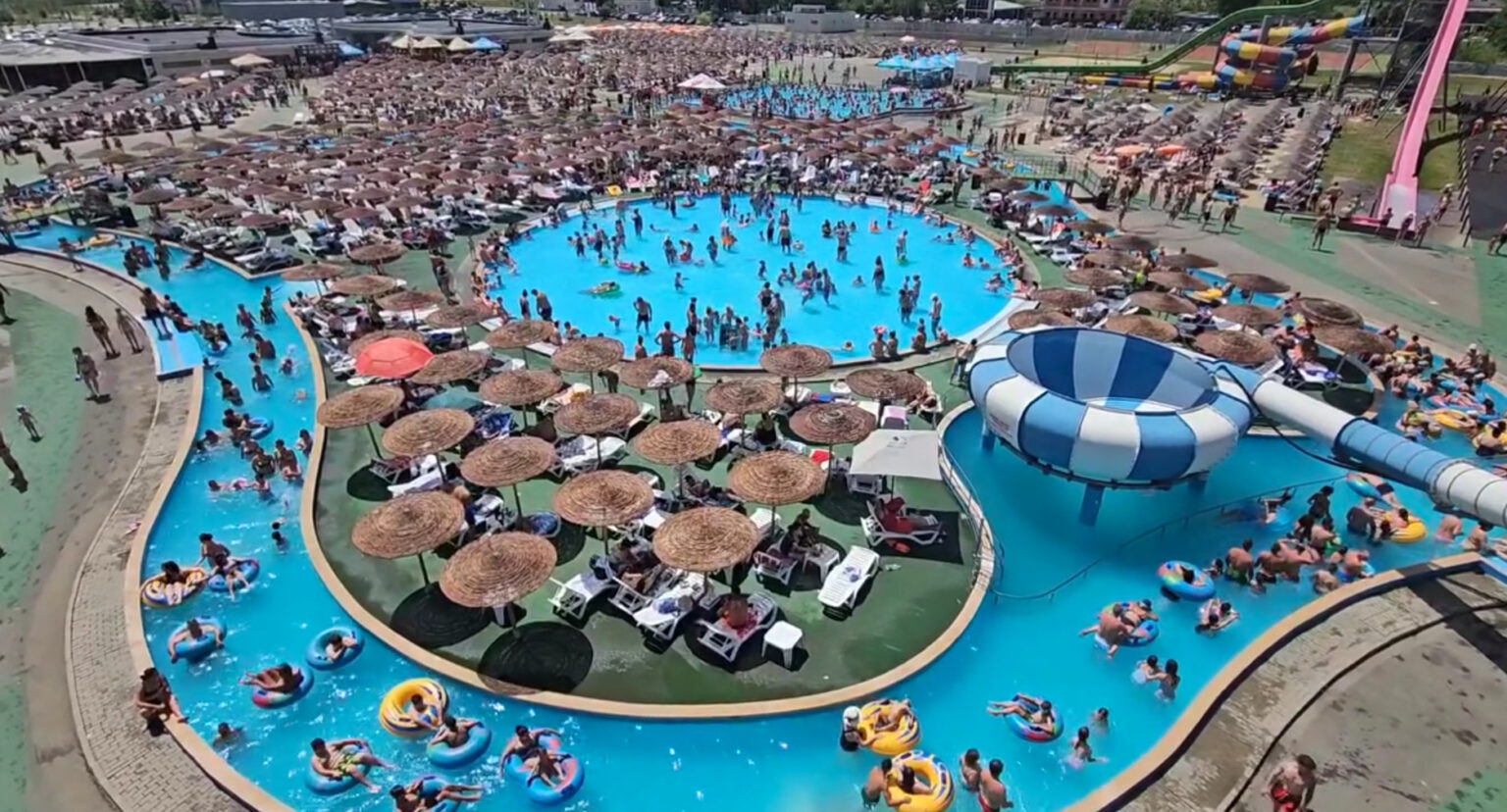 Târgoviște are cel mai bine cotat ștrand public din România-studiu