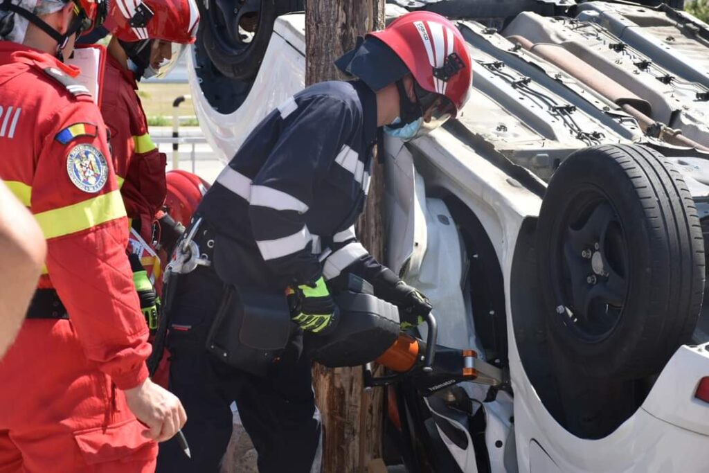 Cea de-a doua zi a Competiției Naționale de Descarcerare ș Prim Ajutor Calificat a fost una plină de provocăr, echipele participante s-au confruntat