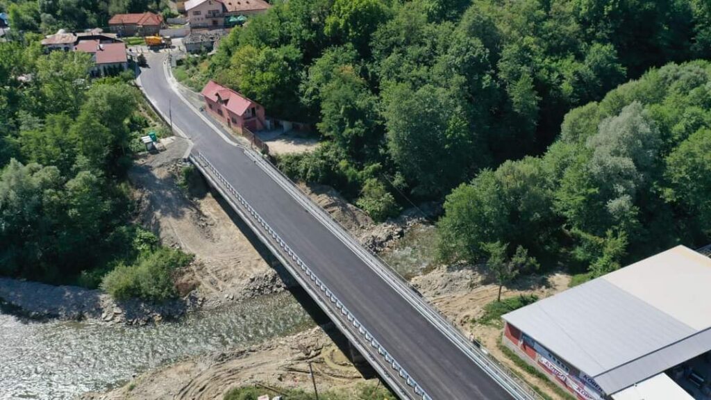 Consiliul Județean Dâmbovița a marcat ieri un moment important pentru comunitatea din comuna Malu cu Flori, odată cu deschiderea