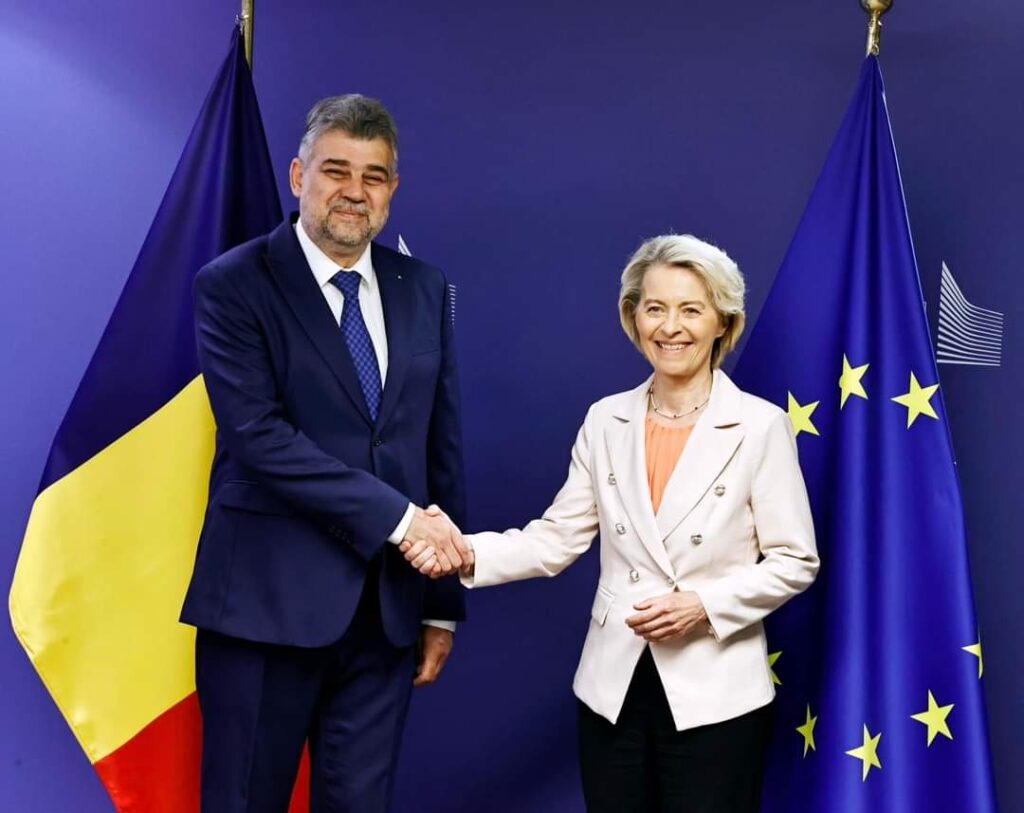 Premierul Marcel Ciolacu descrie prioritățile României în discuția cu Președinta Comisiei Europene, Ursula von der Leyen Premierul României, Marcel Ciolacu, a avut o discuție constructivă cu președinta Comisiei Europene, Ursula von der Leyen
