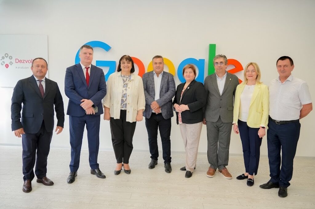 Universitatea „Valahia” din Târgoviște inițiază colaborări cu Universitatea Pedagogică de Stat „Ion Creangă” din Chișinău O delegație a Universității „Valahia” din Târgoviște a efectuat ieri, 12 septembrie 2024, o primă vizită la Universitatea Pedagogică de Stat „Ion Creangă” din Chișinău, Republica Moldova, în cadrul programului de mobilitate Erasmus+ staff mobility.