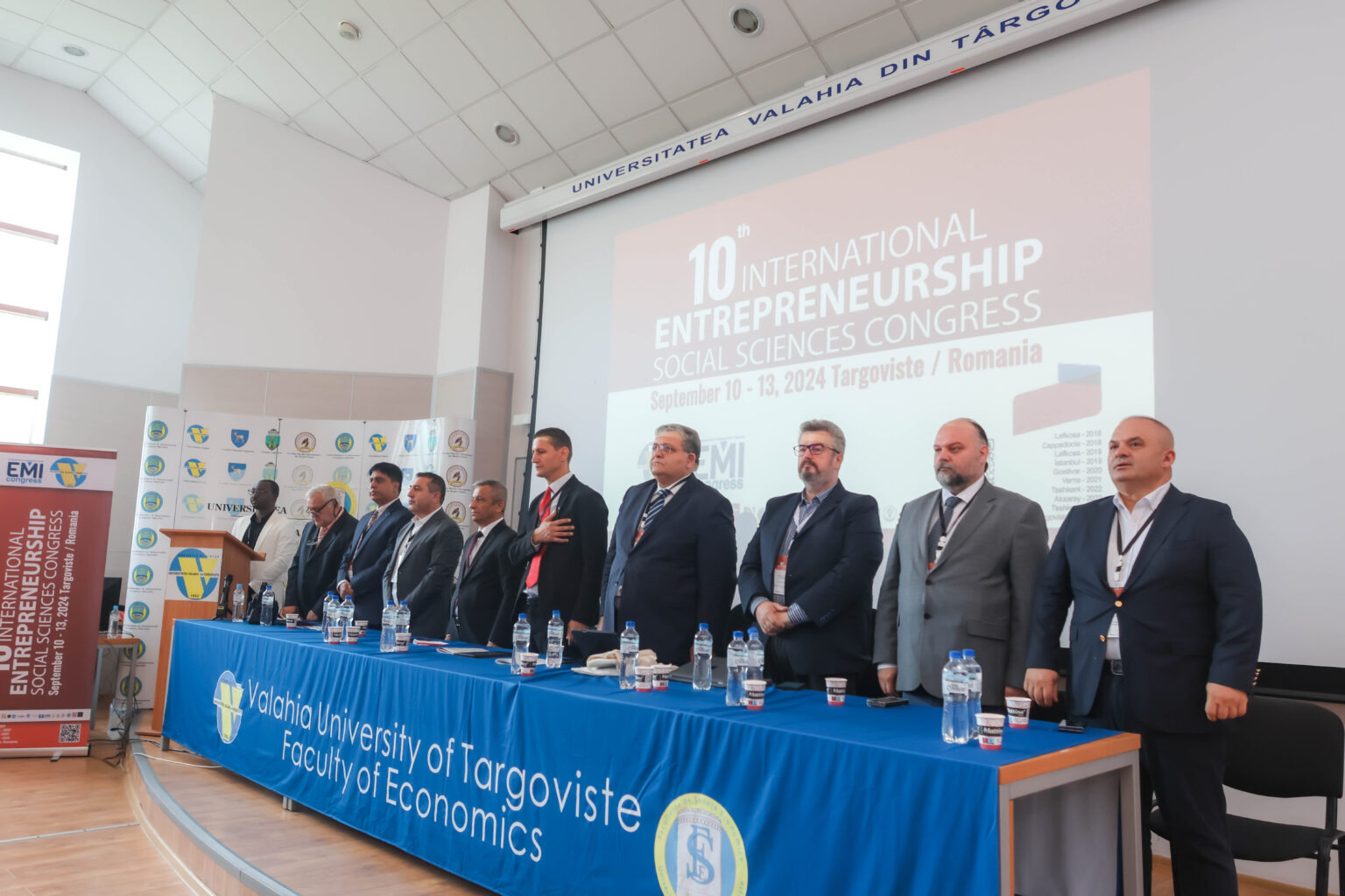 A X-a ediție a Congresului Internațional EMI de Antreprenoriat și Științe Sociale la Universitatea „Valahia” din Târgoviște Universitatea „Valahia” din Târgoviște a organizat în perioada 10 – 13 septembrie 2024, în Campusul universitar, alături de Institutul EMI din Republica Turcia, cea de-a zecea ediție a Congresului EMI de Antreprenoriat și Științe Sociale.