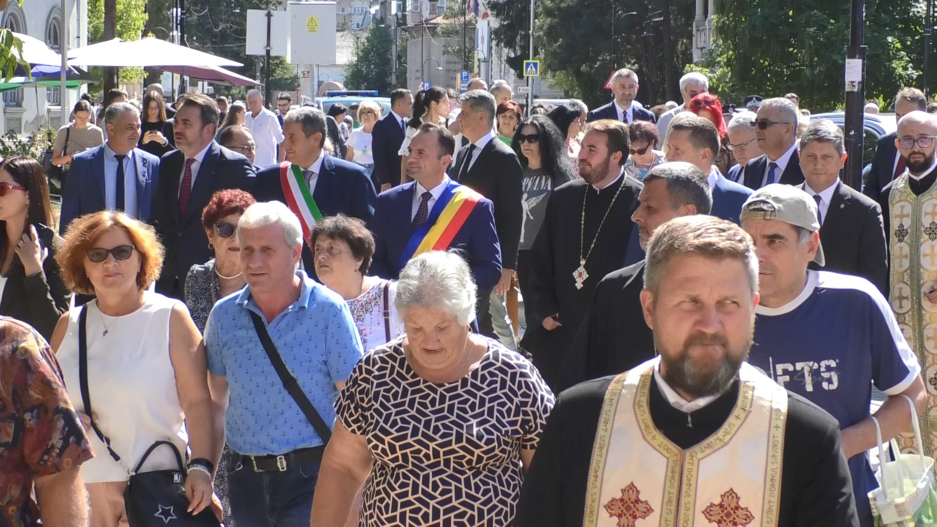 Astăzi, în cadrul Zilelor Cetății Târgoviște, un eveniment deosebit a avut loc la Catedrala Mitropolitană, marcând sărbătoarea creștină a Nașterii Maicii Domnului.