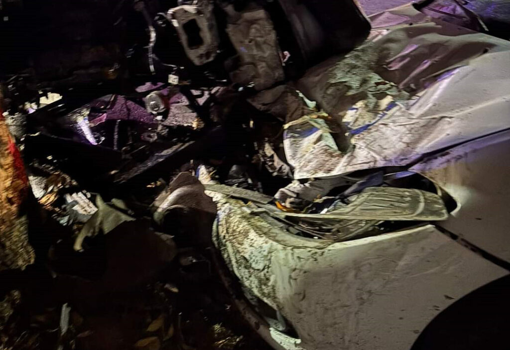 Tragedie pe Calea Ialomiței, în Târgoviște Tragedie pe Calea Ialomiței, în Târgoviște la data de 29 septembrie a.c., în jurul orei 01:32, polițiștii din cadrul Biroului Rutier au fost sesizați cu privire la producerea unui accident rutier.