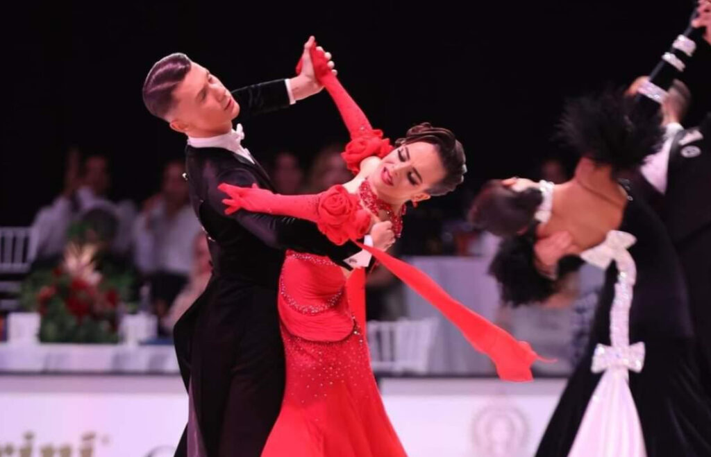 România, campioană mondială la dans sportiv, Raul Radu și Ioana Ușvat, legitimați la Clubul de Dans Sportiv Magnum Team din Timișoara