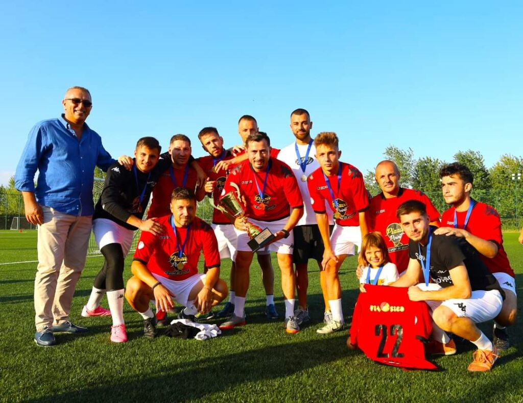 Echipa Centru este noua campioană a Cupei Cartierelor 2024, organizată de Primăria orașului în cadrul Zilelor Cetății Echipa Centru a triumfat în mod spectaculos în finala Cupei Cartierelor din Târgoviște, organizată de Primăria orașului în cadrul Zilelor Cetății.