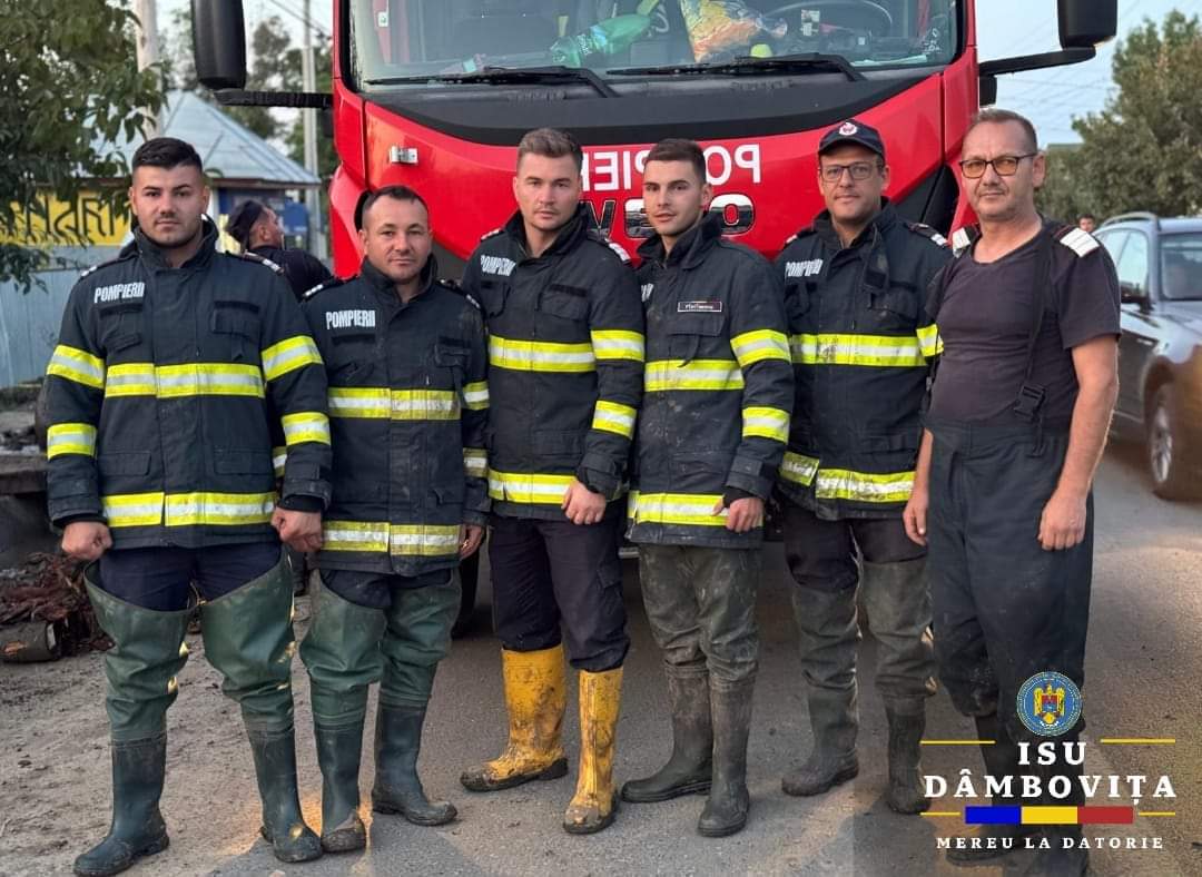 Pompierii dâmbovițeni au primit desene în semn de recunoștință pentru ajutorul primit, de la copii din satele inundate care au găsit o metodă specială de a-și arăta mulțumirile