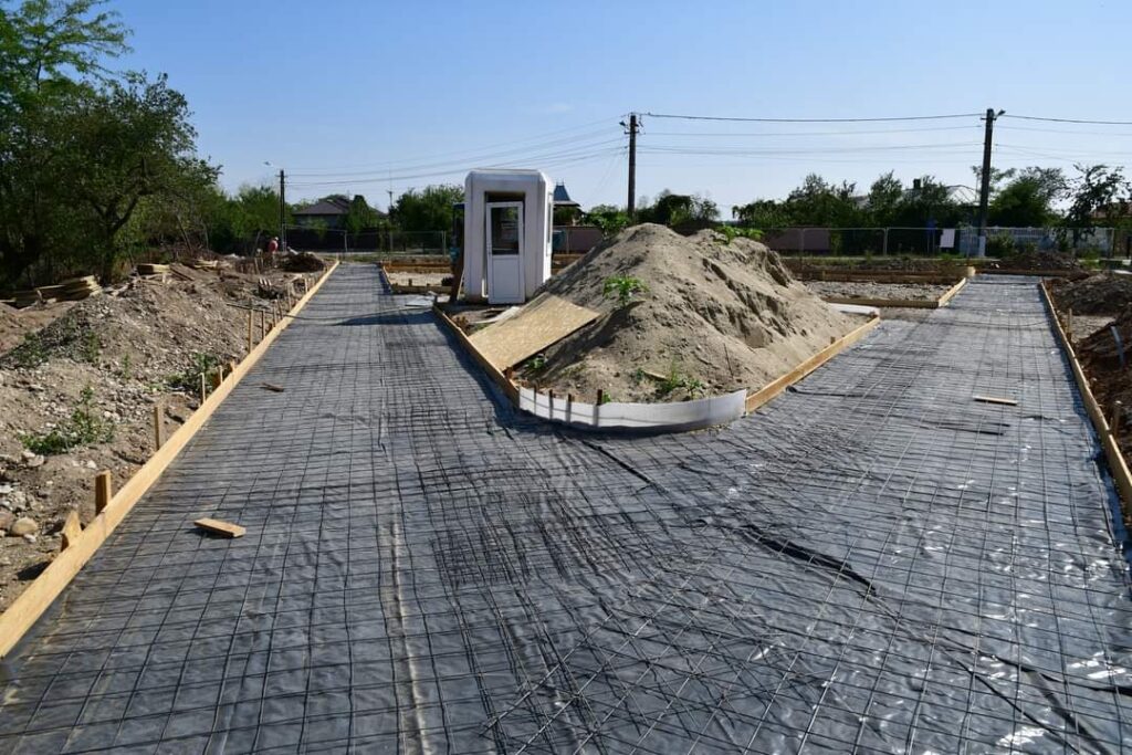 Parcul din cartierul Săbiești- orașul Răcari primește o nouă viață prin investiții majore în infrastructură și spații verzi.