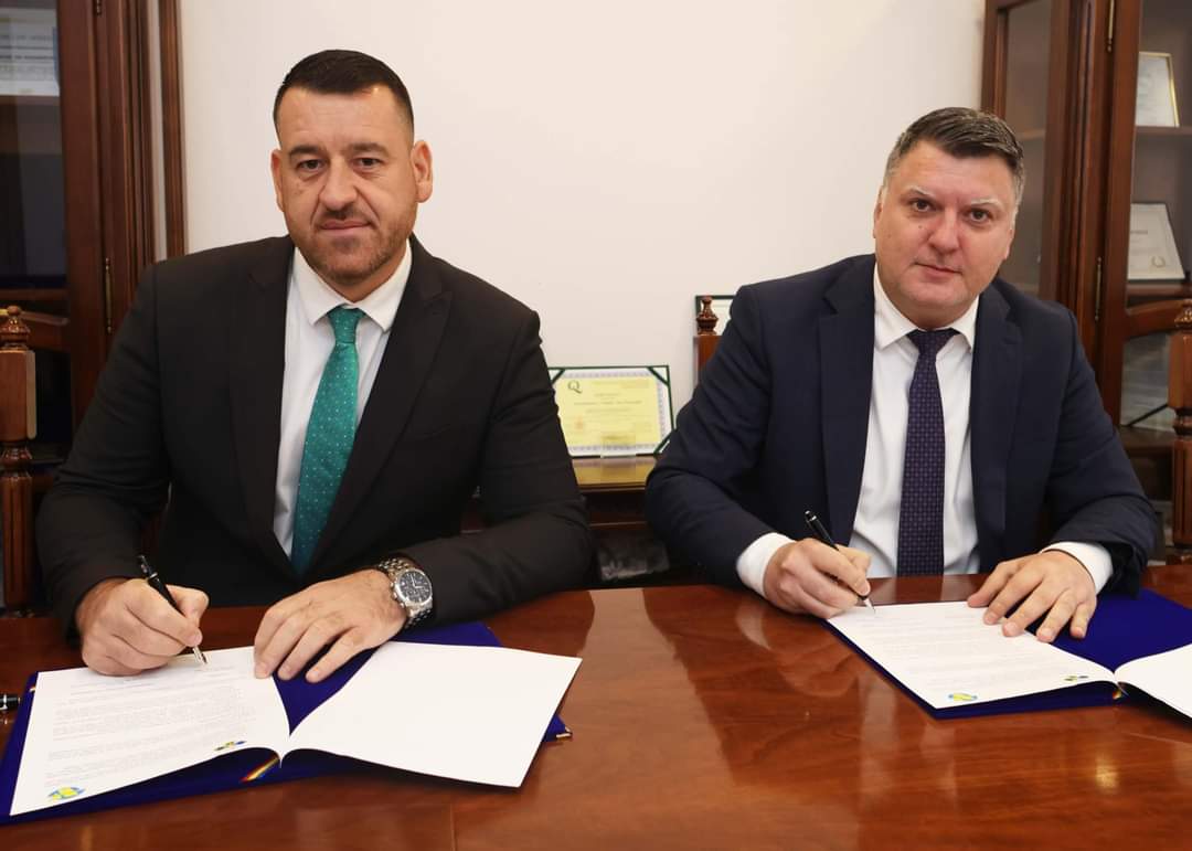 Universitatea "Valahia" din Târgoviște și Parcul Industrial Moreni au semnat un acord de parteneriat strategic pentru implementarea