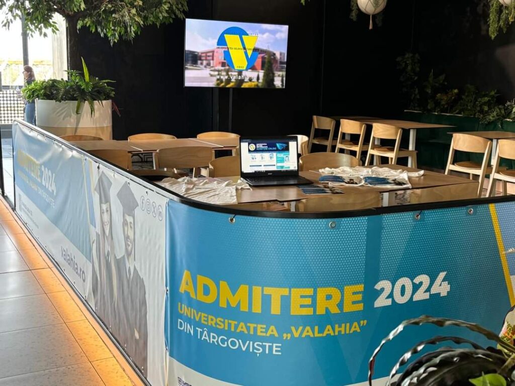 Universitatea Valahia din Târgoviște are în desfășurare admiterea de toamnă  până pe 16 septembrie, candidații sunt invitați să se înscrie online pe site-ul admitere.valahia.ro pentru a concura pentru locurile disponibile la programele de licență.