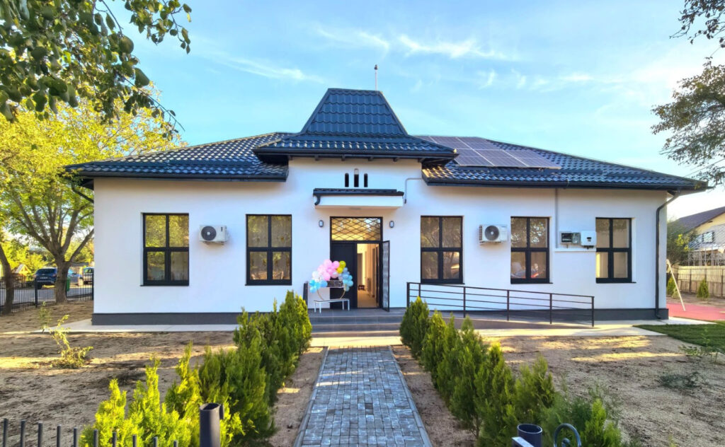 Grădinița din Priseaca, finalizată: De mâine copiii se vor reîntoarce într-o unitate de învățământ modernă. VIDEO Grădinița din Priseaca a fost finalizată și este gata să primească copiii înapoi într-un mediu de învățare complet transformat.