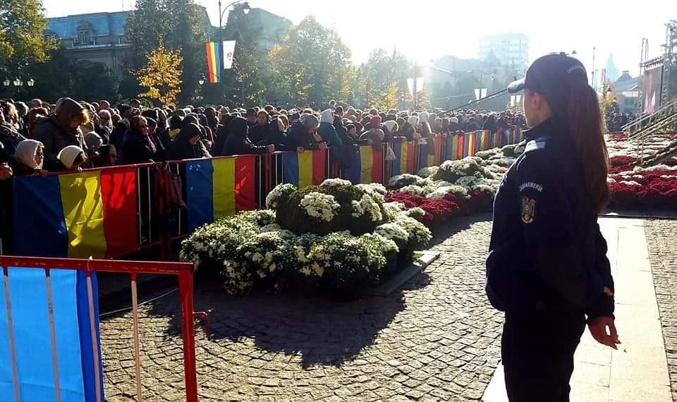 A început Pelerinajul la Racla cu Moaștele Sfintei Cuvioase Parascheva de la Iași , Jandarmeria Română, prin Gruparea de Jandarmi Mobilă „Alexandru cel Bun” Bacău,