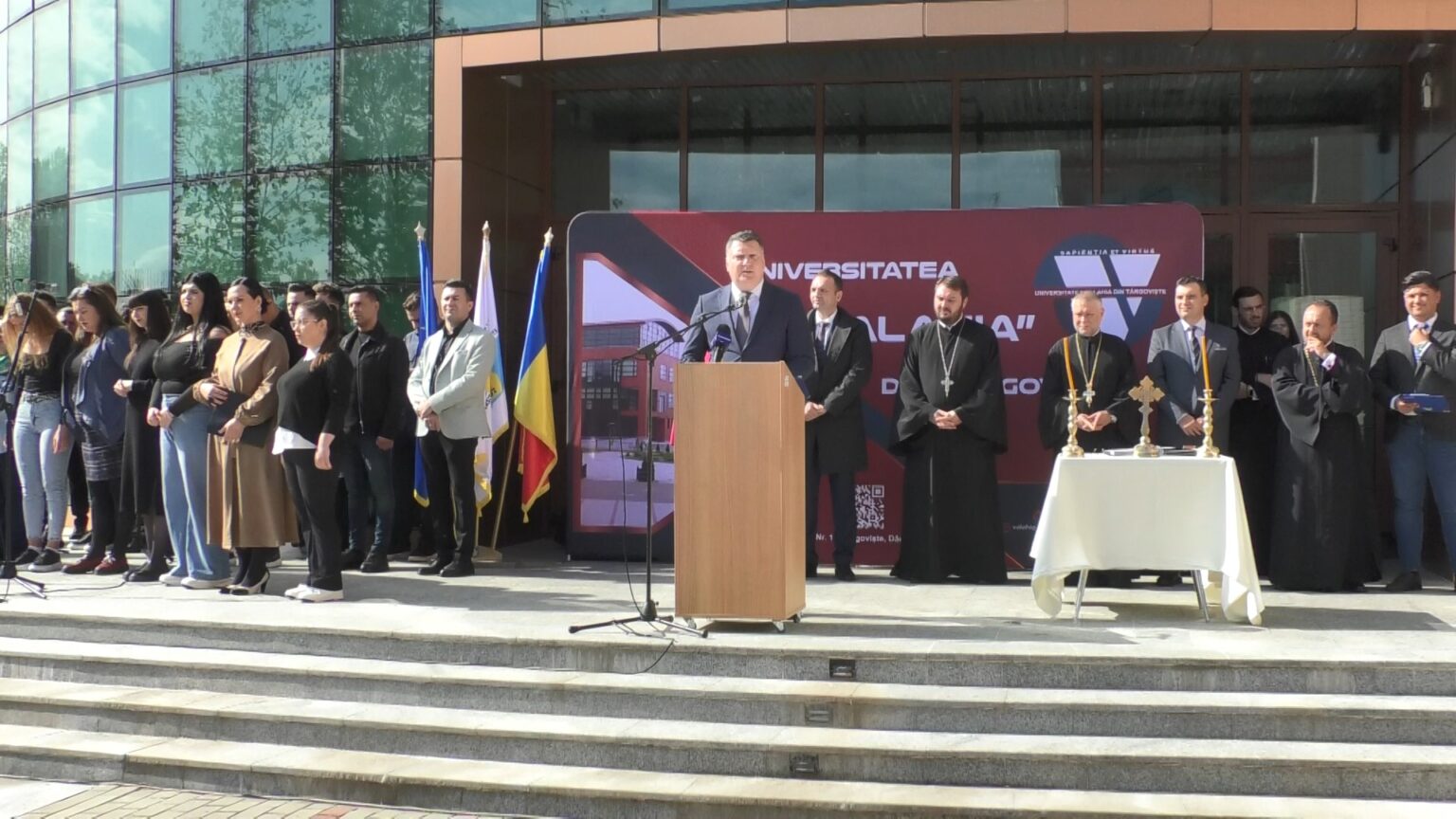 Ziua memorabilă de deschidere a anului universitar la Universitatea „Valahia” din Târgoviște. VIDEO