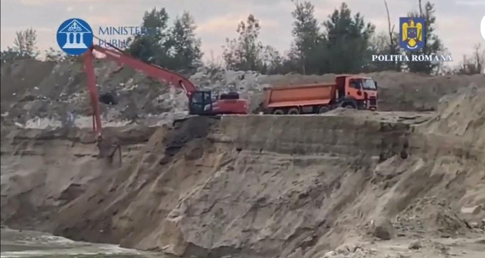 BALASTIERĂ ILEGALĂ ÎN COMUNA DÂMBOVIȚEANĂ POTLOGI, în cadrul acțiunii JUPITER, sub coordonarea Parchetului de pe lângă Înalta Curte