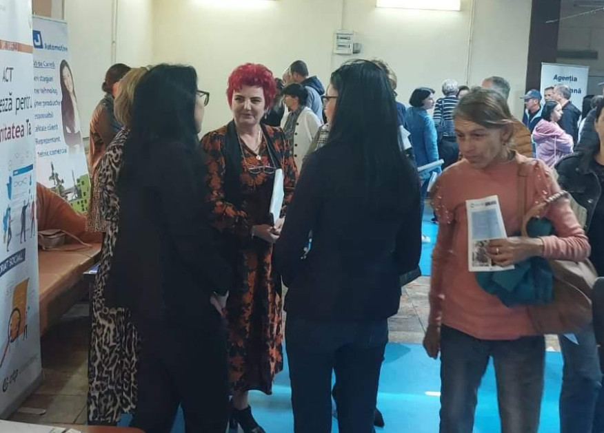 AJOFM Dâmbovița în parteneriat cu Consiliul Județean Dâmbovița, a organizat vineri, 11 octombrie 2024, Bursa Locurilor de Muncă pentru Absolvenți.