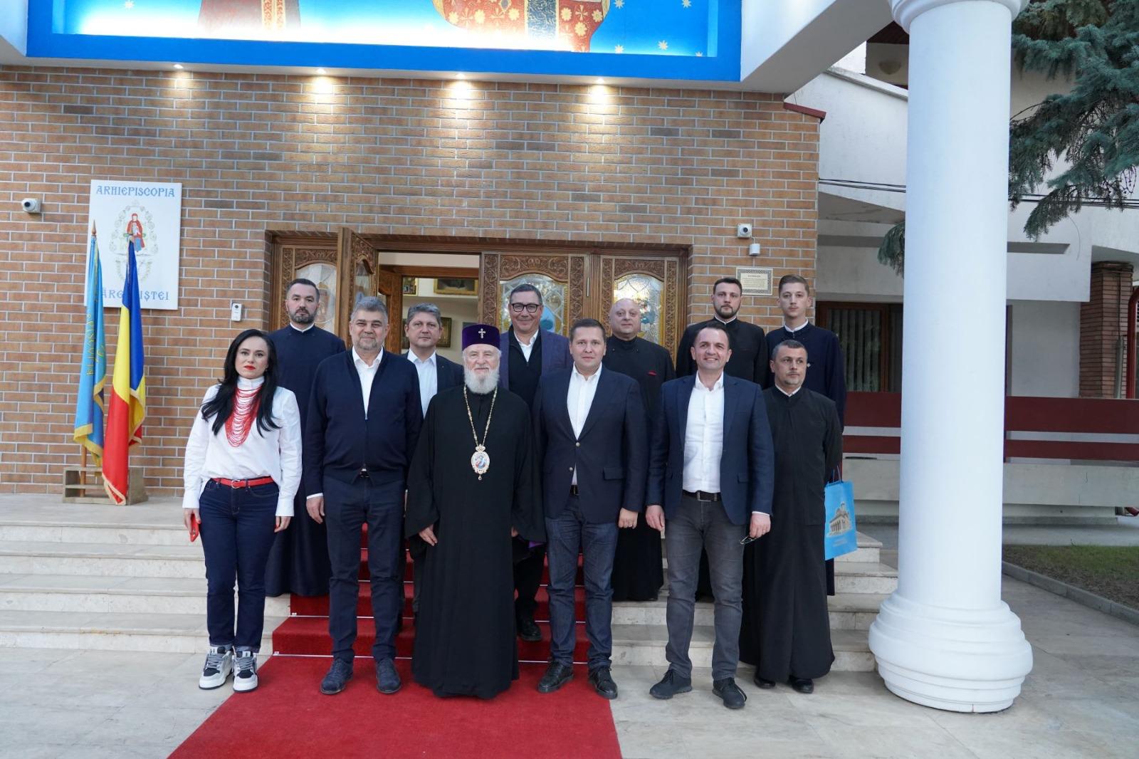 Prim-Ministrul României, Marcel Ciolacu, a avut o întâlnire cu Înaltpreasfințitul Părinte Mitropolit Nifon, Arhiepiscopul Târgoviștei