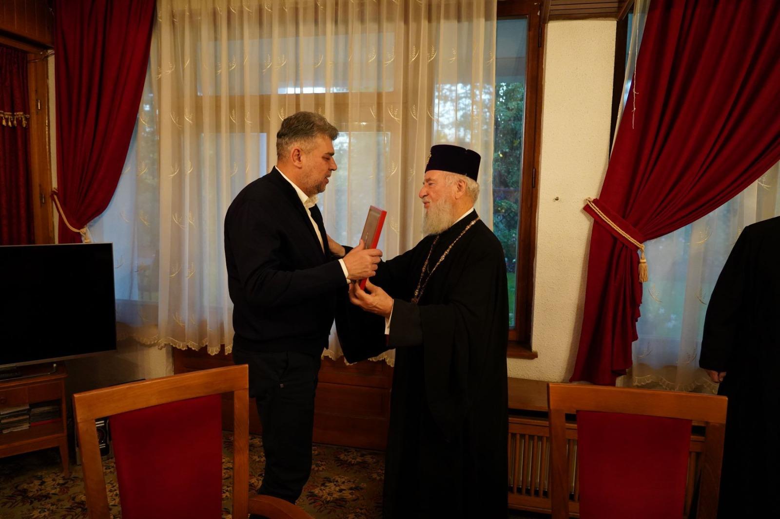 Prim-Ministrul României, Marcel Ciolacu, a avut o întâlnire cu Înaltpreasfințitul Părinte Mitropolit Nifon, Arhiepiscopul Târgoviștei