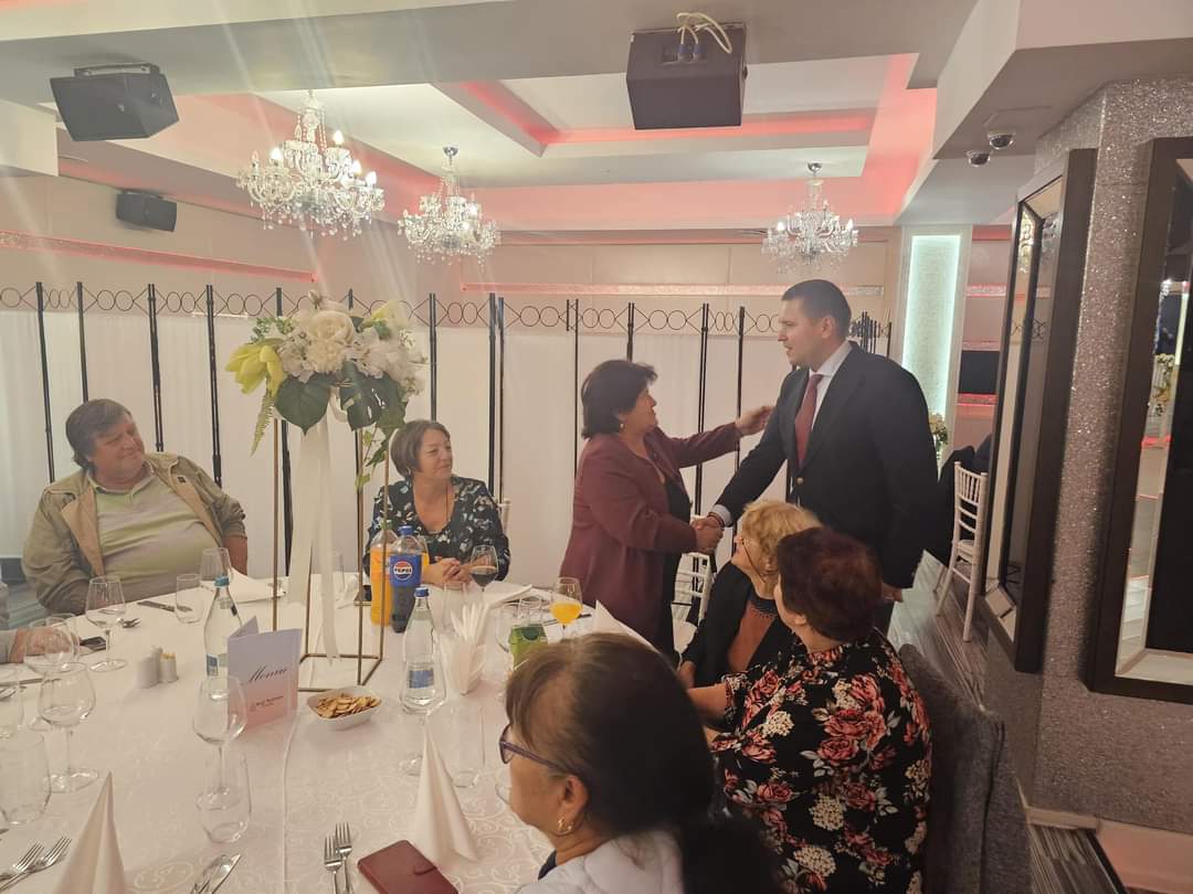 Echipa PSD Dâmbovița a marcat Ziua Persoanelor Vârstnice printr-o serie de întâlniri cu seniorii din organizațiile zonelor Băleni