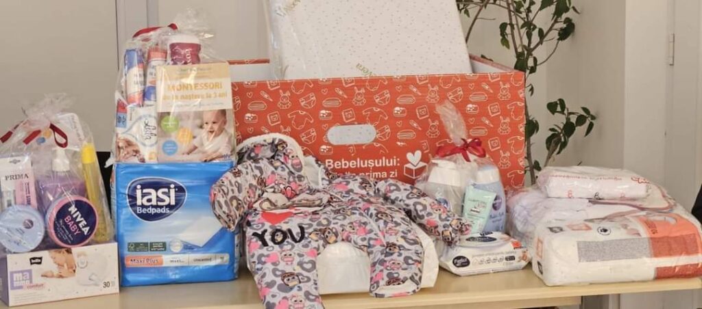 La nivelul județului Dâmbovița vor fi distribuite în perioada octombrie 2024-iunie 2025 un număr de 400 de pachete  ”Cutia Bebeluşului”