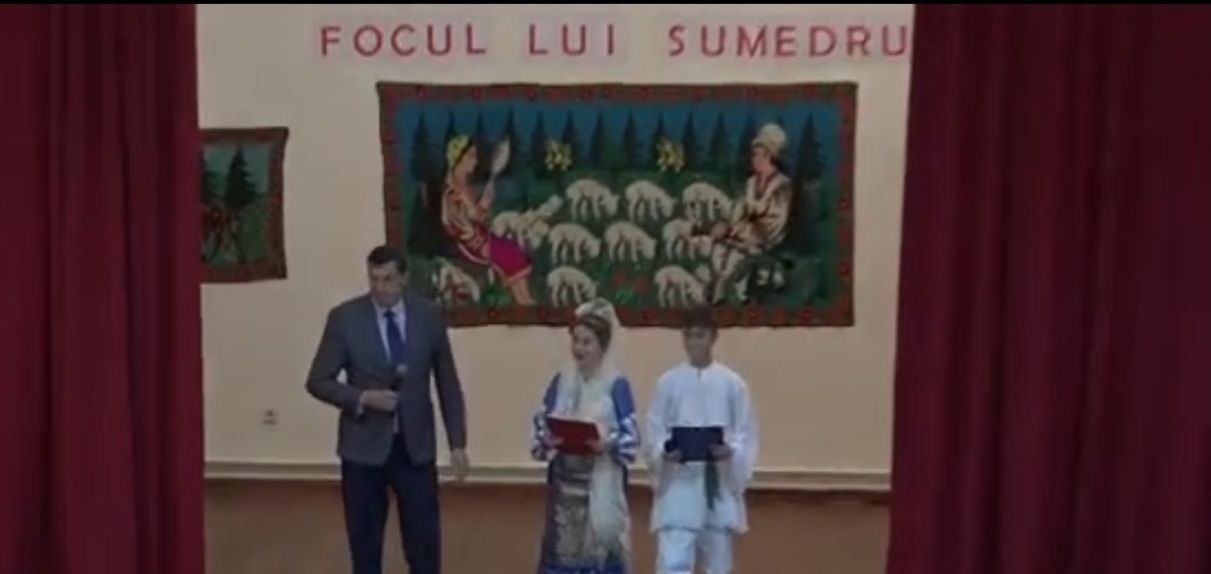 Comuna Malu cu Flori sărbătorește "Focul lui Sumedru" pe 25 octombrie, comunitatea  alături ds primarul Ion Constantin