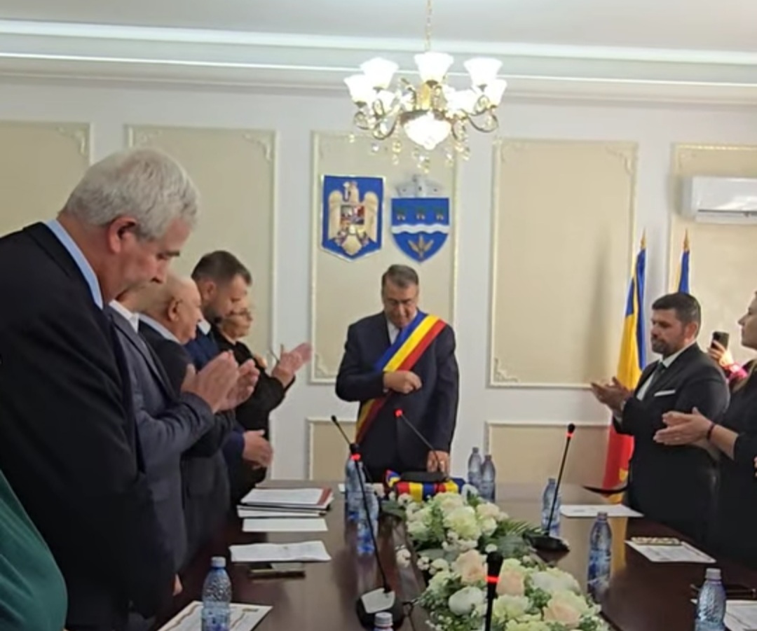 Dorinel Soare a fost învestit pentru al nouălea mandat de primar la Niculești și s-a construit Consiliul Local.