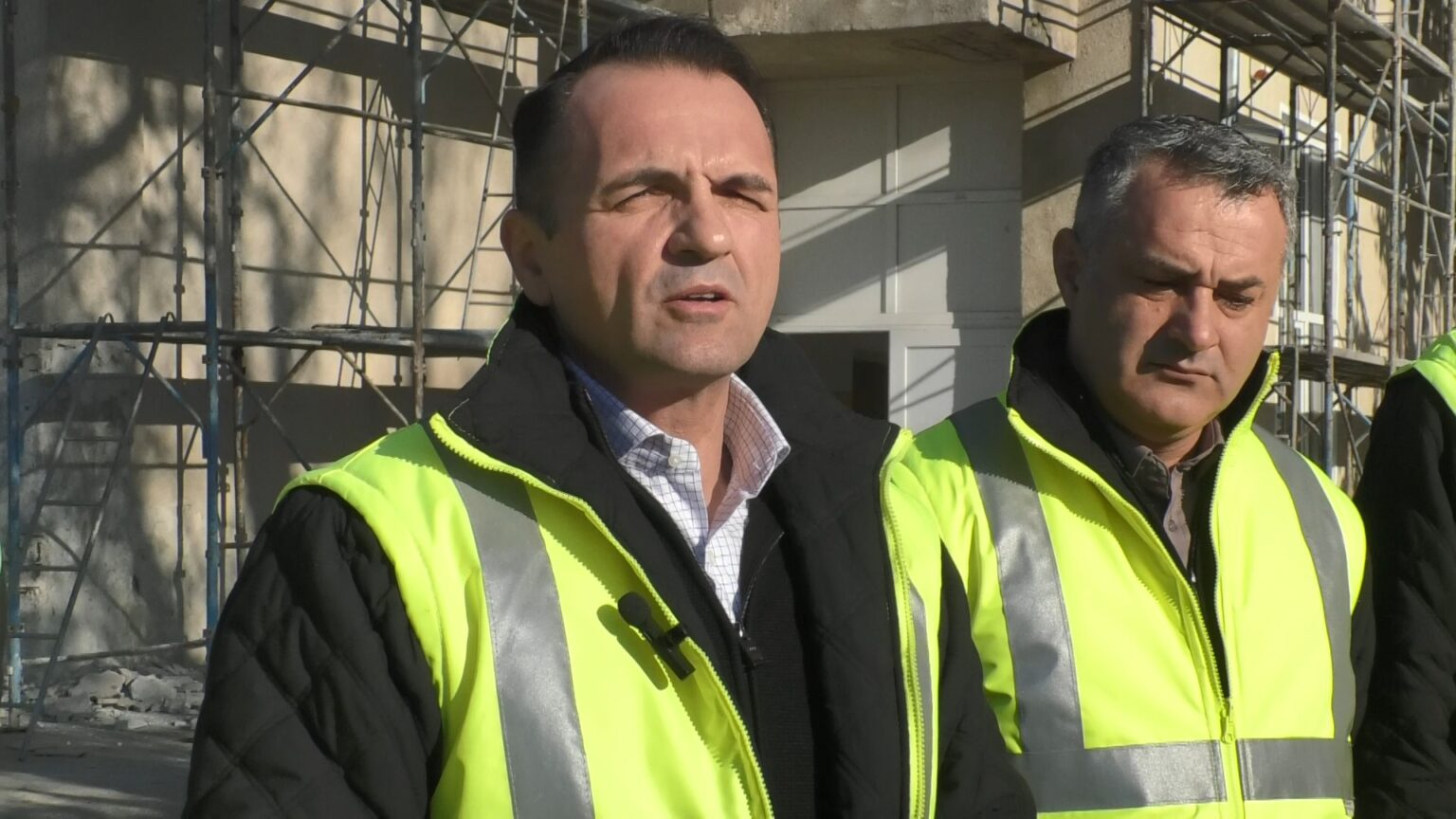 Au început lucrările de eficientizare termică a Liceul Teoretic "Ion Heliade Rădulescu" din Târgoviște, primarul Daniel Cristian Stan