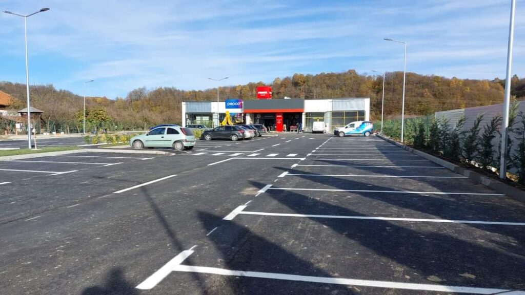 Comuna Voinești atrage tot mai mulți investitori: Un nou complex comercial se va deschide pe 27 noiembrie 2024 Comuna Voinești se află într-un proces de transformare rapidă, cu investiții semnificative care promit să aducă un plus de valoare localității