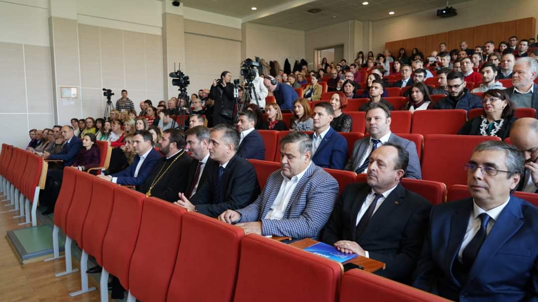 Ministrul Cercetării, Bogdan Ivan, a participat la Gala Cercetării Științifice la Universitatea Valahia Târgoviște, prina ediție.