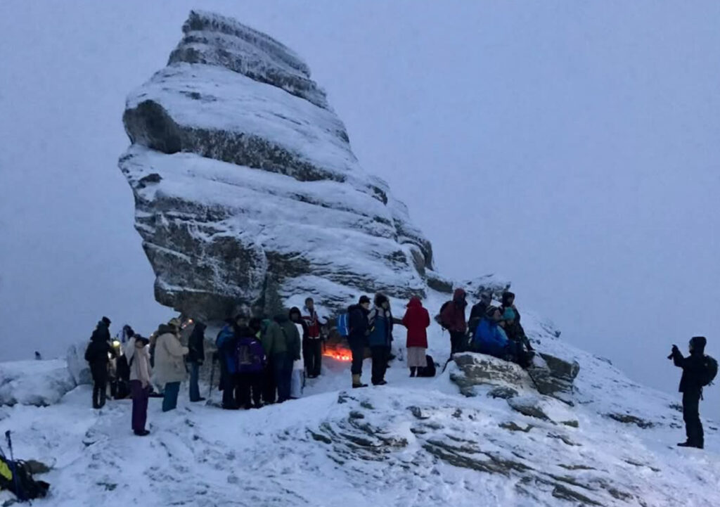 28 noiembrie, Ziua Sfinxului și  Piramida  energetică , astfel  Munții Bucegi devin centrul unei sărbători unice,  un fenomen natural