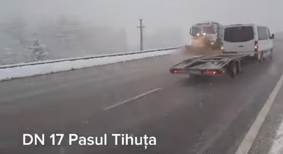 Ninsori în zona montană a județului Suceava: Intervenție rapidă pentru asigurarea circulației, echipele de deszăpezire ale DRDP Iași