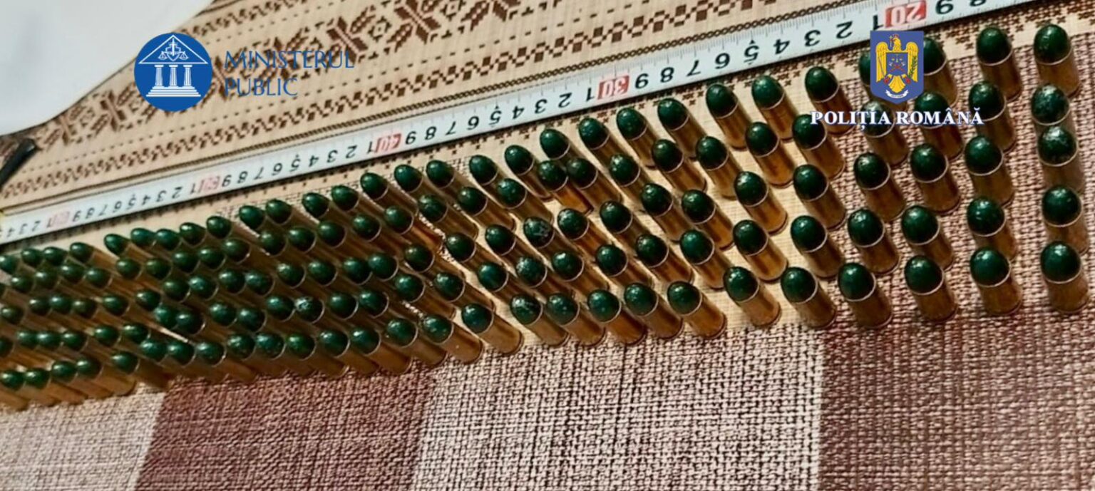 Percheziții într-un dosar penal întocmit pentru înșelăciune, inducerea în eroare a organelor judiciare și mărturie mincinoasă.