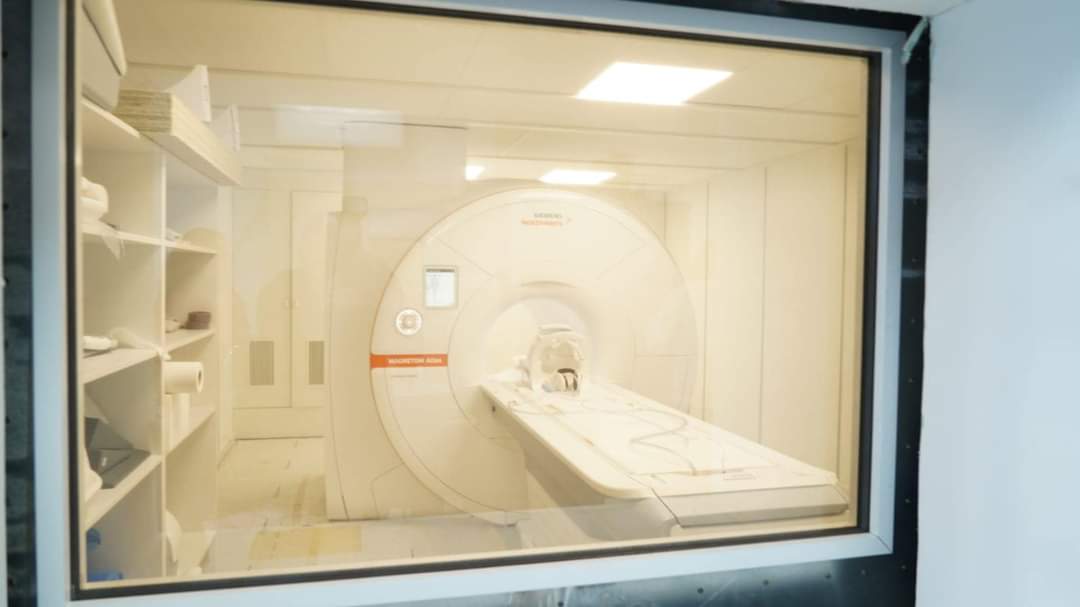 Spitalul Județean de Urgență Târgoviște a inaugurat un echipament RMN de tehnologie Tesla, un sistem de imagistică modern care