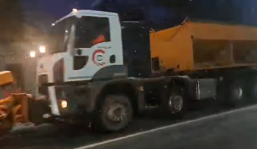 Astăzi, vreme vântoasă și ninsori la munte, județul Dâmbovița este sub COD GALBEN DE VÂNT .Pe 16 decembrie