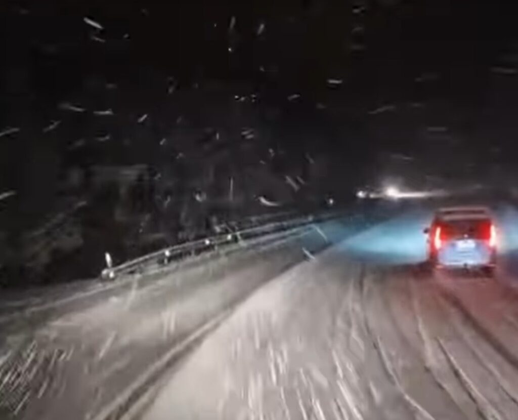 Atenție, șoferi! Condiții de iarnă pe drumurile din centrul țării , toate drumurile naționale din centrul țării au fost afectate