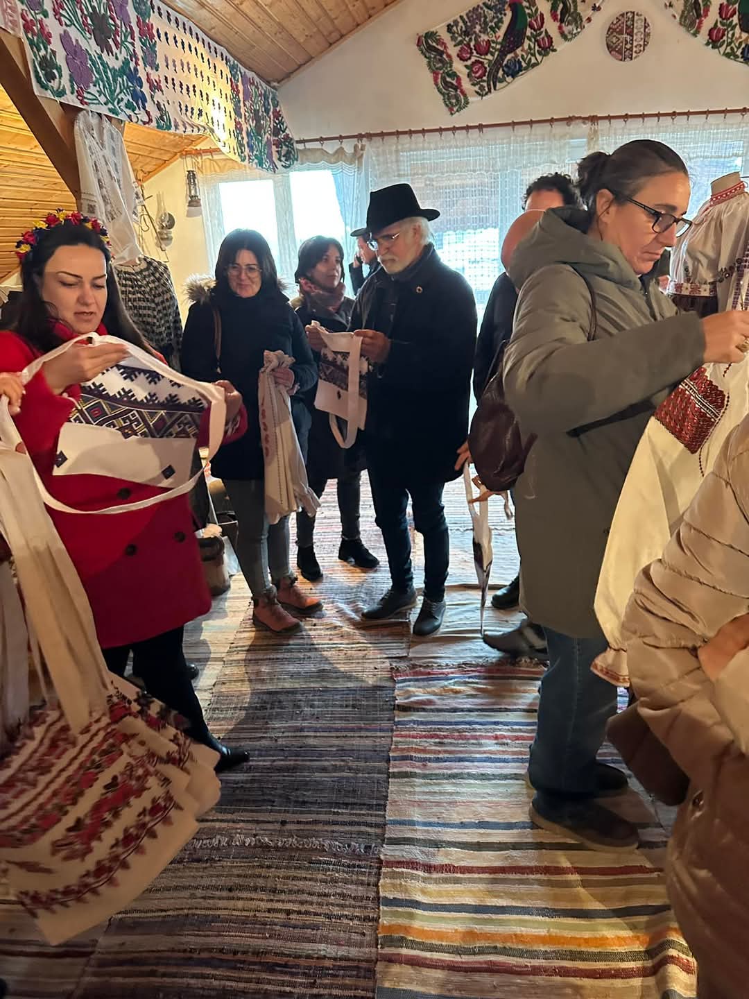 Vizită de onoare la Muzeul de Folclor "Cristina Ilie", o întâlnire între tradiție și inovație