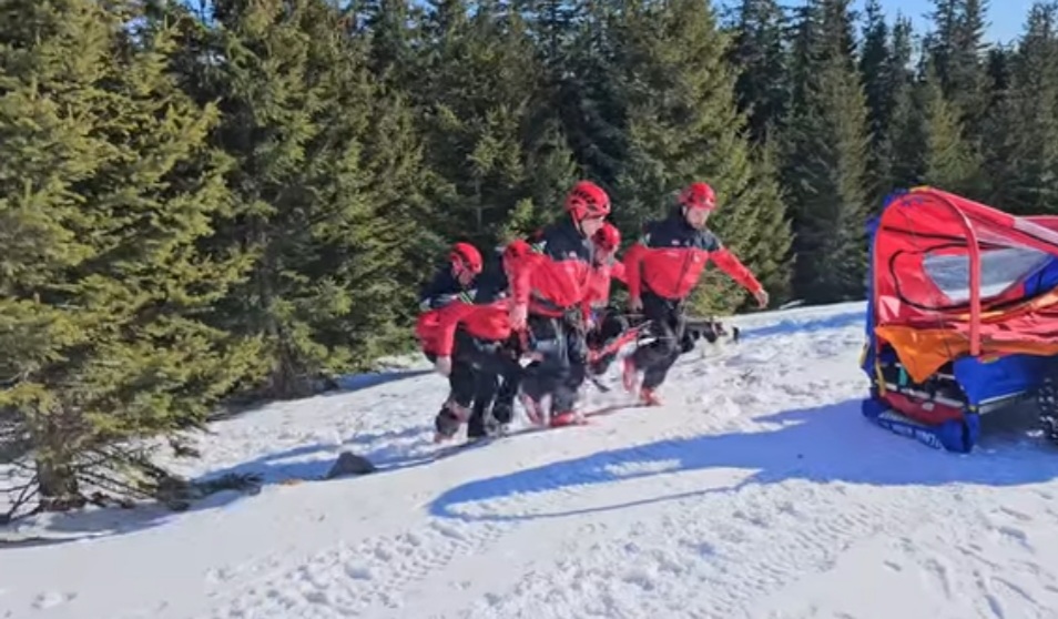 Record de apeluri pentru Salvamont România: 28 decembrie 2024, o zi extrem de dificilă pe traseele montane.