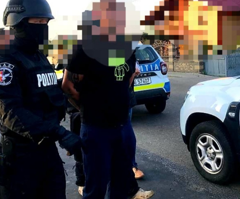 URMĂRIRE CA ÎN FILME,două persoane, de 20 și 24 de ani, din comuna Cobia, au fost reținute de polițiștii din Târgoviște