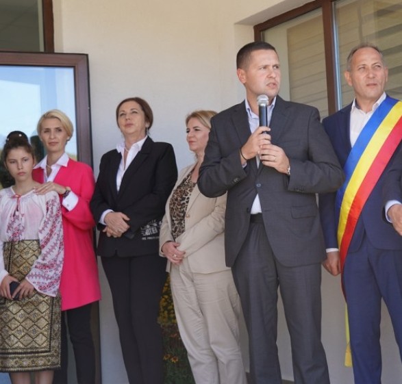Comuna Valea Mare se află într-un moment de transformare semnificativă, grație viziunii și implicării constante a primarului Constantin Miu. 