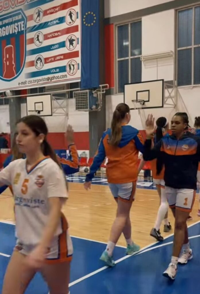 Echipa de baschet feminin a CSM Târgoviște a obținut o victorie convingătoare în fața celor de la CS Rapid București, scor 71-55, într-un meci ce a demonstrat forța și coeziunea grupului dâmbovițean.