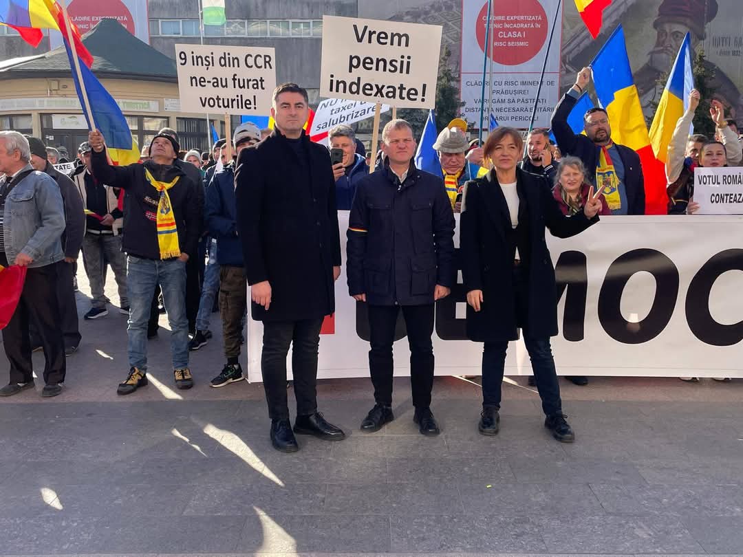 Protest în Târgoviște împotriva Guvernului și Președintelui Iohannis. Târgoviște a fost astăzi scena unui protest amplu organizat de susținătorii AUR
