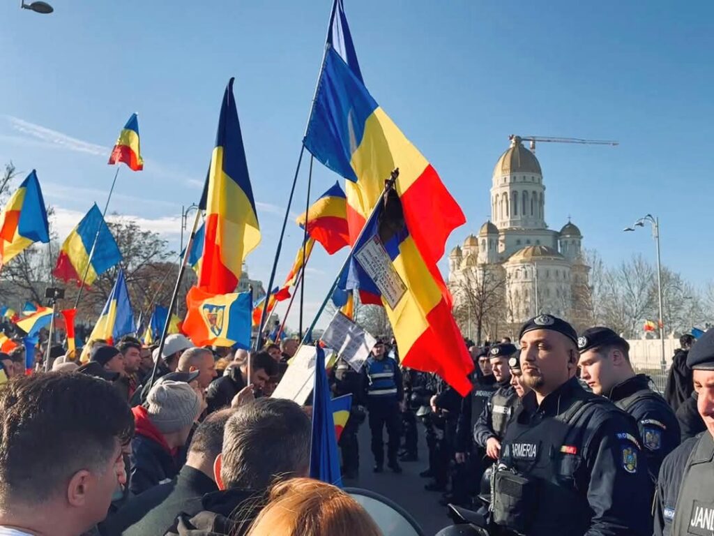 Jandarmeria este pe baricade: Protest masiv în Capitală împotriva deciziei Curții Constituționale, se preconizează că  participa 30.000 de persoane.