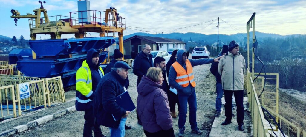 Modernizarea sistemelor de irigații și reducerea riscului de inundații, în atenția autorităților dâmbovițeni .