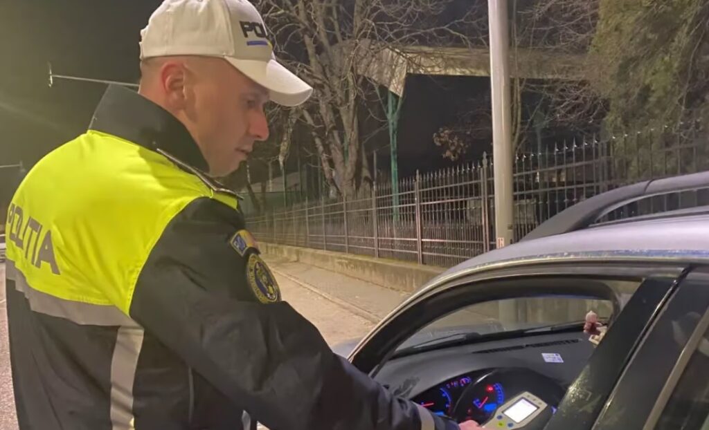 Alcoolemie de 1,27 mg/l în aerul expirat, aseară 24 ianuarie, în jurul orei 21:20, polițiștii din cadrul Poliției Orașului Titu au oprit în trafic