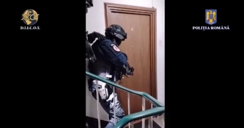 Acum sunt în desfășurare 65 de percheziții de amploare în România și Monaco într-un caz de fraudă imobiliară Acum , sunt în desfășurare 65 de percheziții în cadrul unei operațiuni internaționale de amploare, vizând o grupare infracțională de mari dimensiuni.