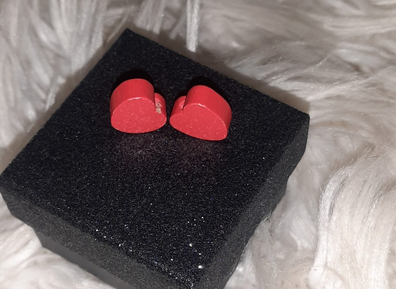  Valentine’s Day și Dragobetele – tradiții care ne leagă inimile.