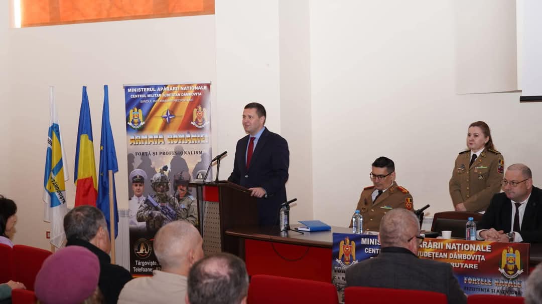 Pregătirea pentru apărare a administrației publice din Dâmbovița, o prioritate pentru Consiliul Județean, astăzi, în cadrul unei ședințe de lucru importante, președintele Consiliului Județean Dâmbovița