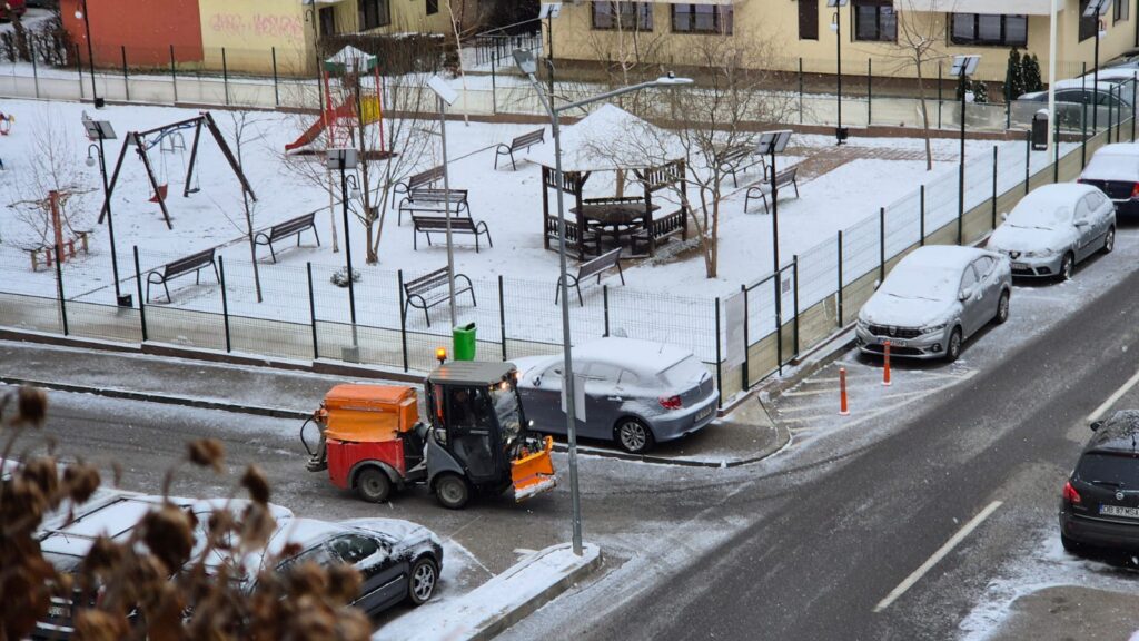 Primăria municipiului Târgoviște, sub conducerea primarului Daniel Cristian Stan, a anunțat mobilizarea unei echipe de intervenție masive în urma condițiilor meteo extreme.