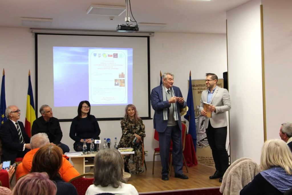 Conferință și lansare de carte la Biblioteca Județeană Dâmbovița: „Dincolo de teamă, nemurirea – explicațiile emergente ale semio-bio-fotonicii” Biblioteca Județeană Dâmbovița a găzduit un eveniment remarcabil dedicat cunoașterii științifice și explorării celor mai recente descoperiri din domeniul semiozei