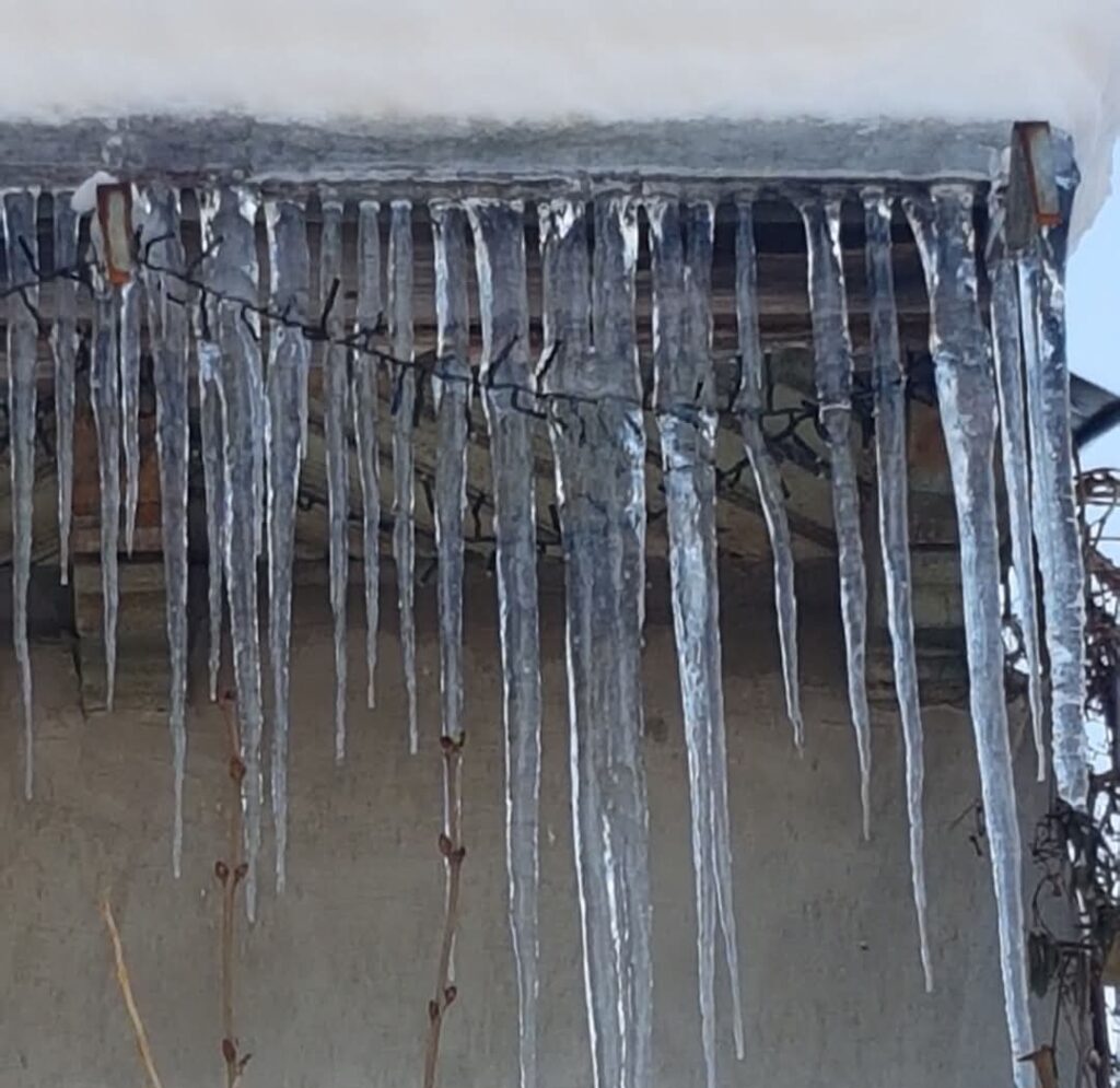 Municipiul Târgoviște înghețat, vineri, 21 februarie 2025, vremea va pune la încercare rezistența locuitorilor din sudul, estul și centrul țării.